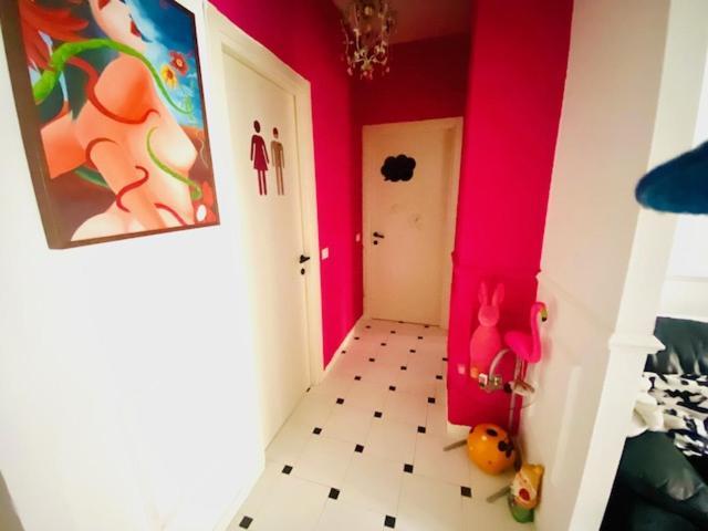 Art Gallery Flat Milan